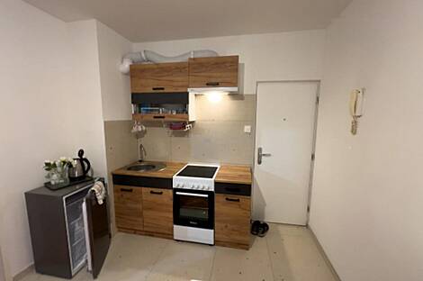 Квартира с четырьмя комнатами в ЛЮБ. МОШТЕ.: 9