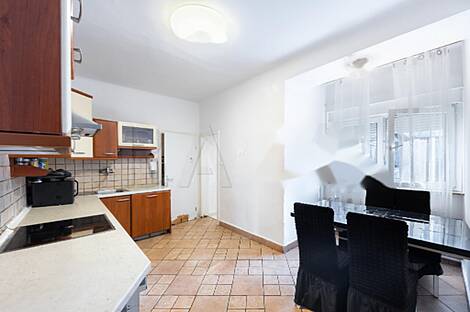 Квартира с четырьмя комнатами в Любляне: 1