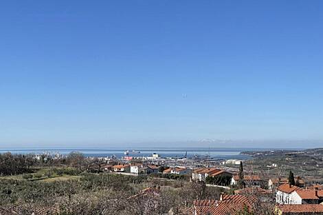 Дом в Чежарьи, откуда открывается вид на море.: 2