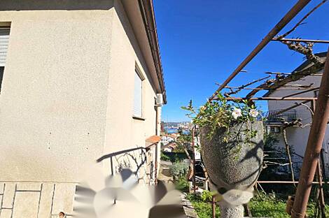 Жилище, Копер, Семедела.: 12