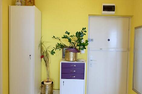 Дом, в котором Ежиц живет в двухкомнатной квартире: 12