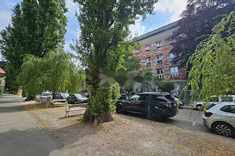 Трёхкомнатная квартира в центре: 2