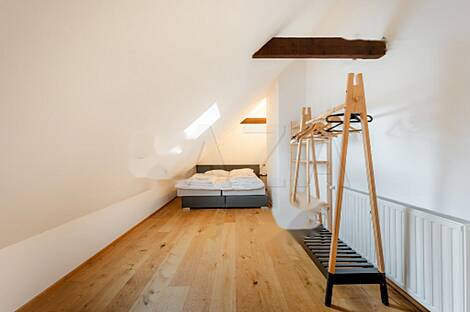 Квартира с тремя комнатами в центральной части города: 9