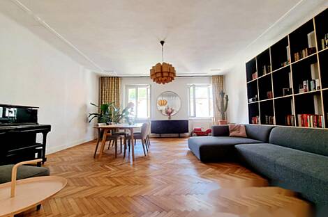 Квартира с тремя комнатами в центре: 1