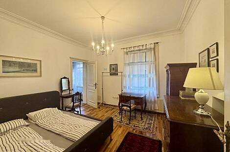 Трёхкомнатная квартира в центре города Лука.: 3