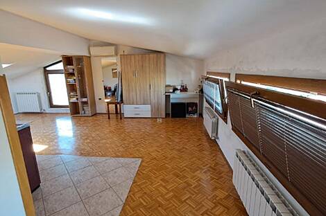 Дом, Беги: 24