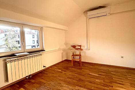 Квартира с тремя комнатами рядом с морем: 8