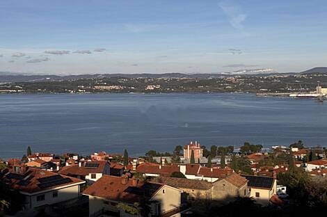 Квартира с тремя комнатами рядом с морем: 18