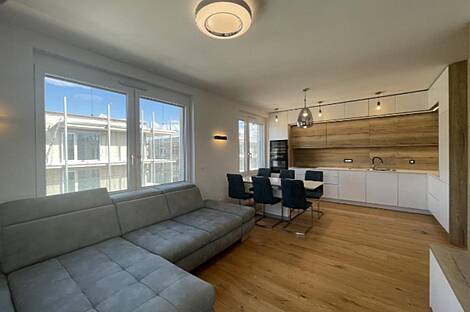 Трёхкомнатная квартира на улице Юрчковой: 8