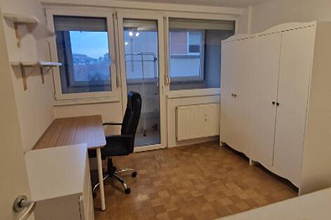 Квартира с двумя комнатами Шишка: 1