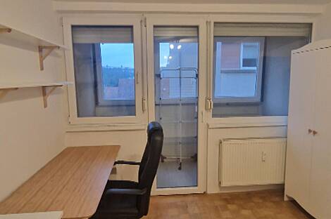 Квартира с двумя комнатами Шишка: 3