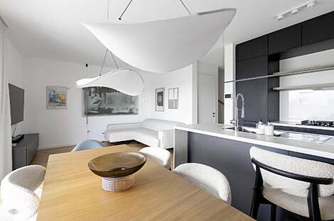 Дом с несколькими комнатами в Залоге: 6