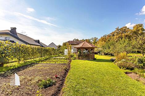 Коттедж на лугу: 2