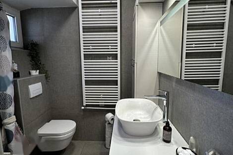 Дом, Вич, Любляна.: 9