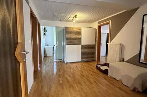 Дом, Вич, Любляна.: 11