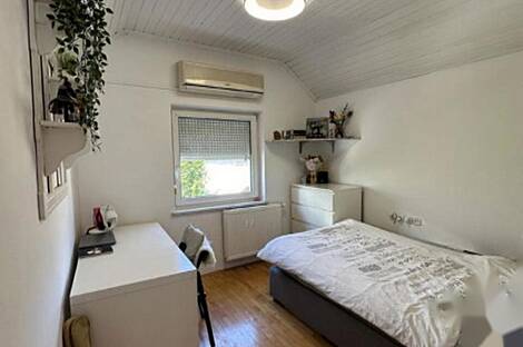 Дом, Вич, Любляна.: 14