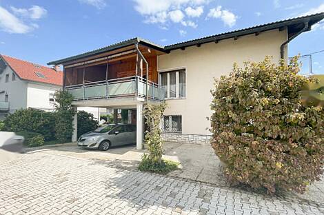 Дом, Вич, Любляна: 22