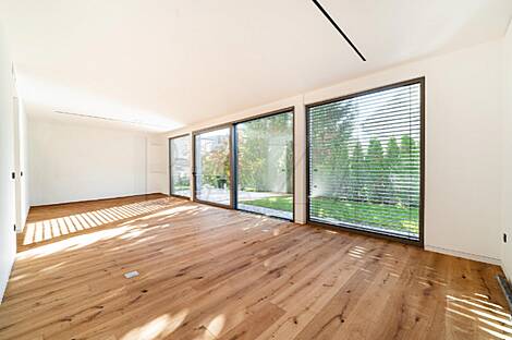 Любляна, Бежиград, дом.: 6