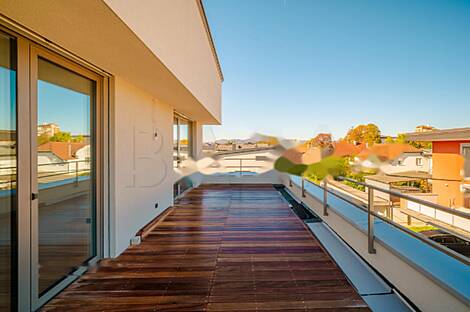 Любляна, Бежиград, дом.: 15