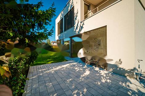 Любляна, Бежиград, дом.: 16