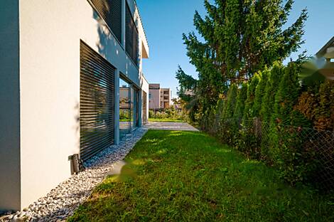 Любляна, Бежиград, дом.: 17