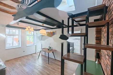 Рядом с УКЦ расположена 2,5-комнатная квартира.: 14