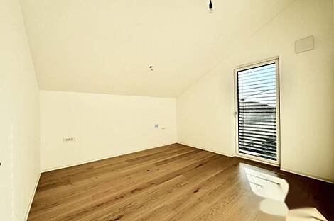 Квартира в Чрнуче с тремя комнатами: 4