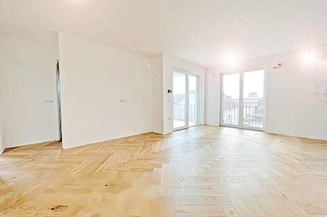 Четырехкомнатная квартира Долги Мост: 10