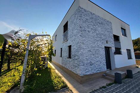 Дом, Любляна, Подгорица: 1