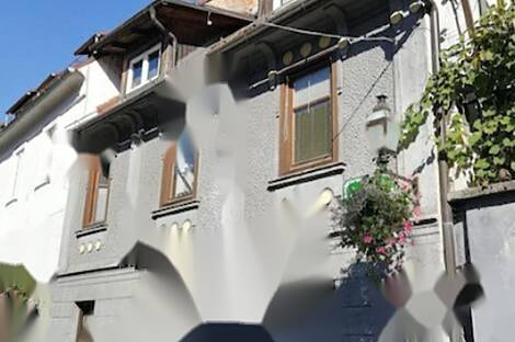 В Любляне в центре расположен дом с террасой: 16