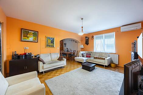 Жилище, столица Словении, район Шишка: 3