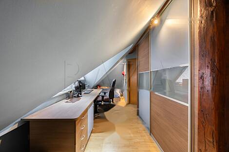 Жилище, столица Словении, район Шишка: 17