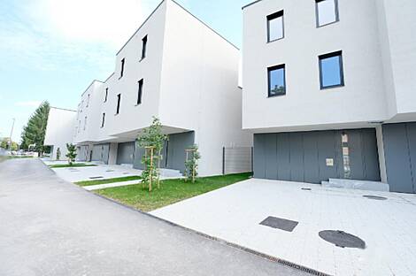 Здание с террасой в стиле висячих садов.: 3