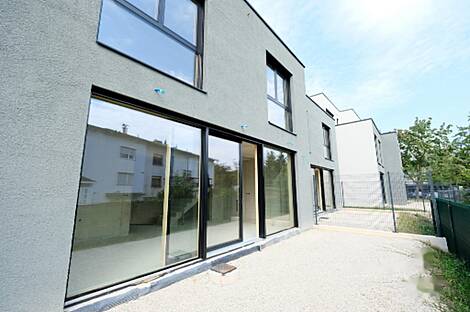 Здание с террасой в стиле висячих садов.: 5