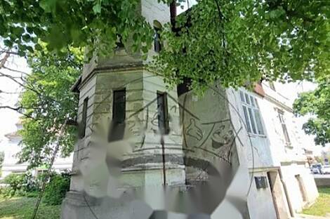 Здание, расположенное в центре Любляны: 7