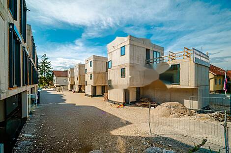 Шишка, центр культуры, это дом.: 15