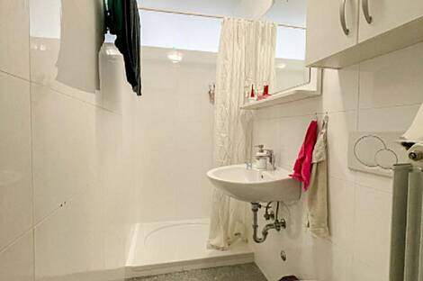 Двухкомнатная квартира в центре: 9