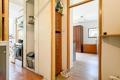 Двухкомнатная квартира в центре: 12