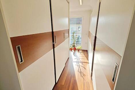 Любляна Бежиград, дом: 16