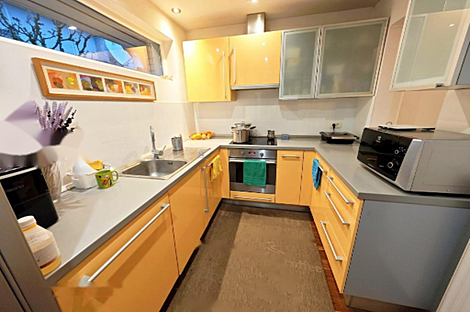 Дом с террасой в Ново Подутике: 1