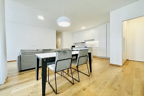 Трёхкомнатная квартира, расположена в центре: 4