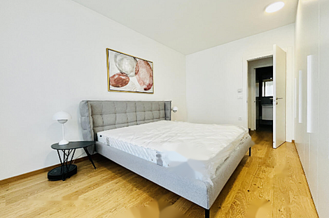 Трёхкомнатная квартира, расположена в центре: 8