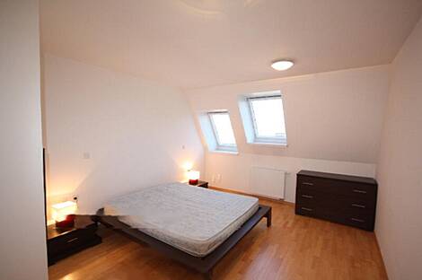 Многокомнатная квартира, расположенная в Мосте: 13