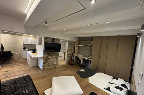 Квартира с двумя комнатами в центральной части города: 3