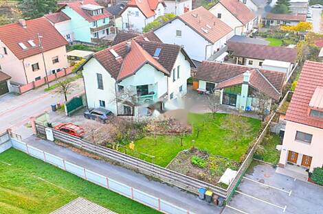 Жилище, Любляна Моше: 8