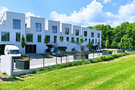 Здание с террасой в Долгом Мосту: 3