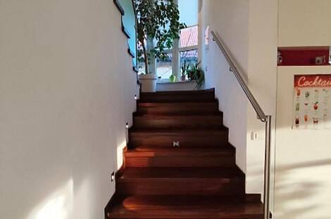 Жилище расположено за гостиницей Австрия Тренд: 9