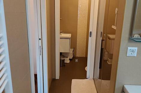 Жилище расположено за гостиницей Австрия Тренд: 12