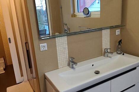 Жилище расположено за гостиницей Австрия Тренд: 14