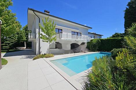 Дом, Вич, Любляна: 4